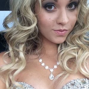 Meet your Posher, Erika