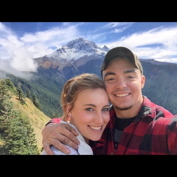 Meet your Posher, Erin - Picture 1 of 1