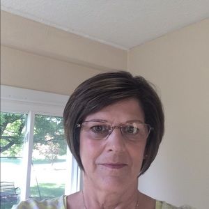 Meet your Posher, Connie