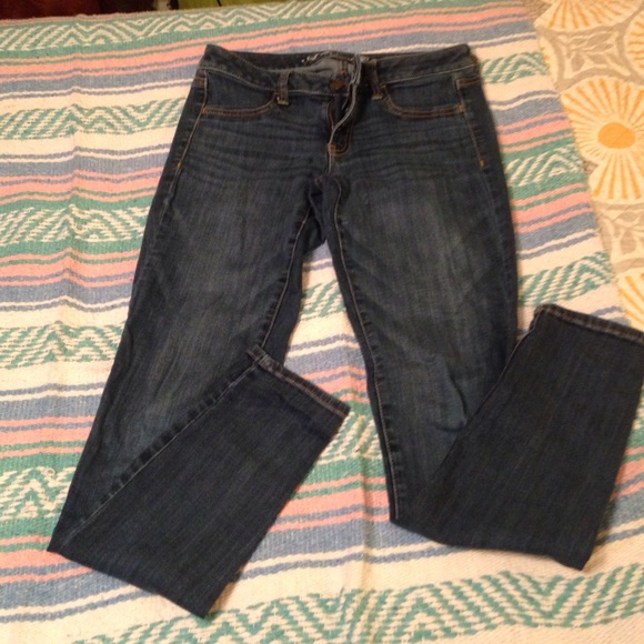 Medium wash straight leg jeans