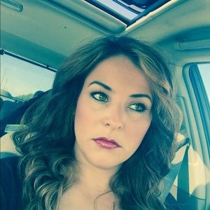 Meet your Posher, Melissa