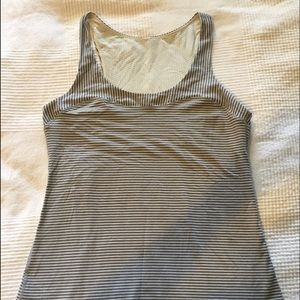 Lululemon Tank size 10