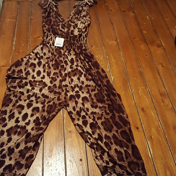 Rumper - Picture 2 of 2