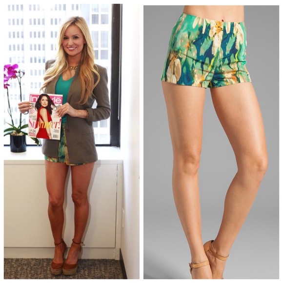 BB Dakota high waisted floral shorts 4