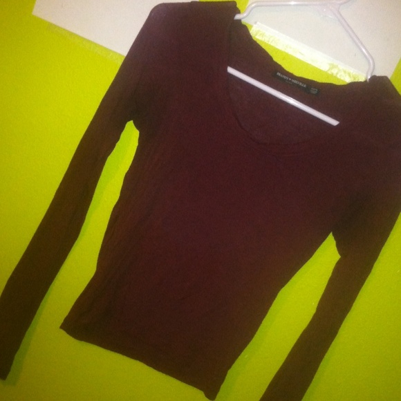 maroon brandy Melville crop top