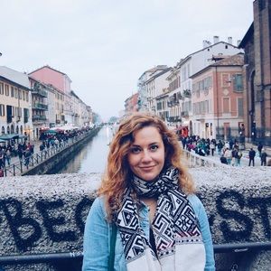 Meet your Posher, Deirdre