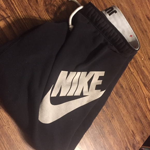 Nike crop sweat pants