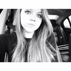 Meet your Posher, Samantha