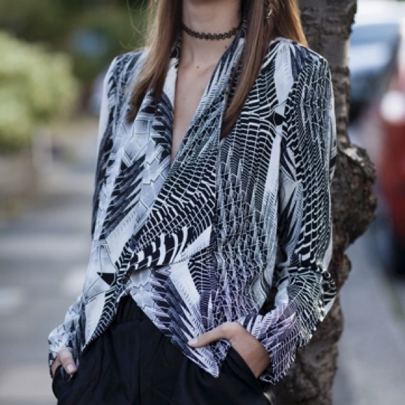 H&m black and white tribal cover up