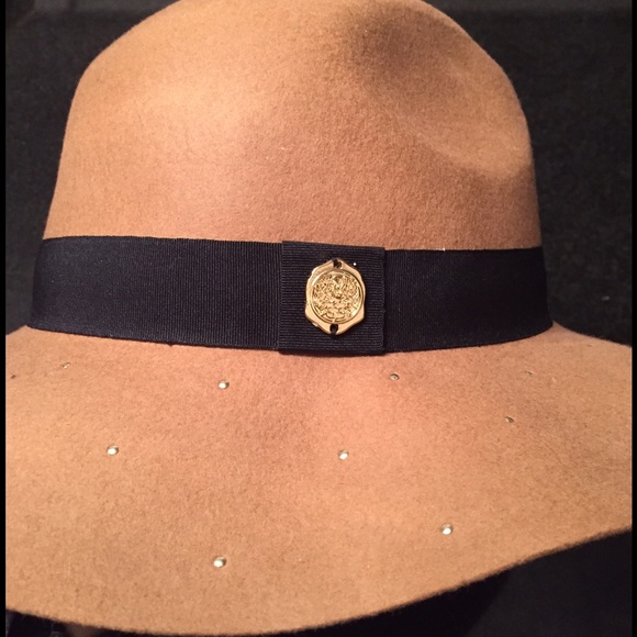 NWT Vince Camuto Felt Hat - Picture 2 of 3