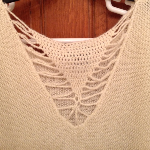 Sweater - Picture 3 of 4