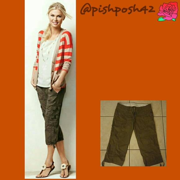 FLASH SALE **PreLoved Hollister Cargo Capri