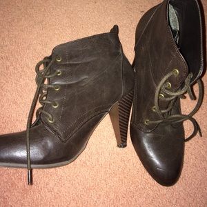 Lace up Fall bootie heels