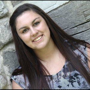 Meet your Posher, Courtney