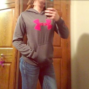 Grey and pink Under Armour sweatshirt