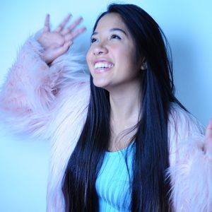 Meet your Posher, Devyn