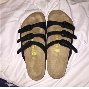Black birkenstocks 39