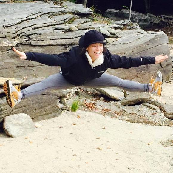 Meet your Posher, Serena - Picture 2 of 4