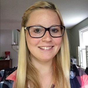 Meet your Posher, Melanie