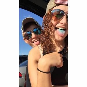 Meet your Posher, Noelle