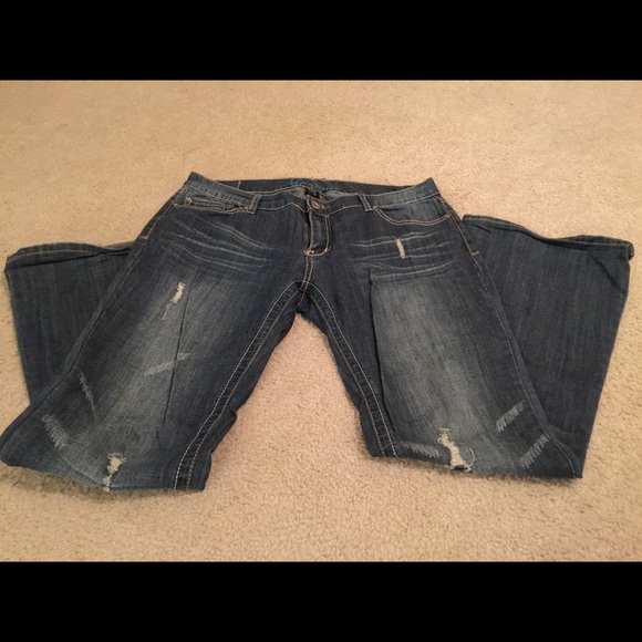 Bootcut ripped jeans