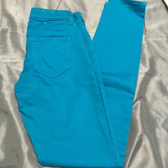 Blue skinny jeans