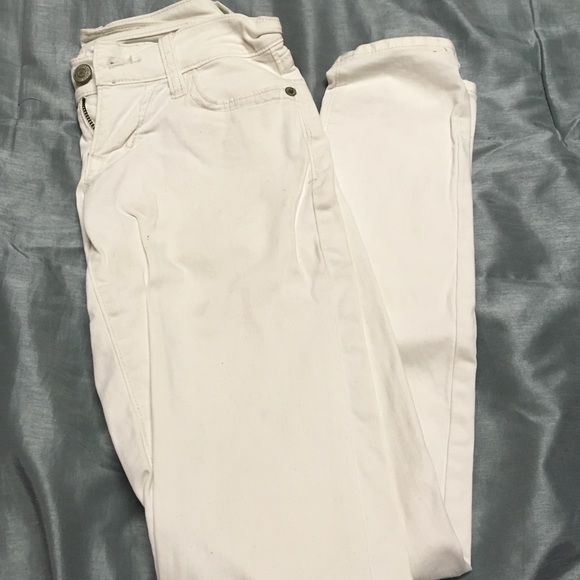 White skinny jeans!