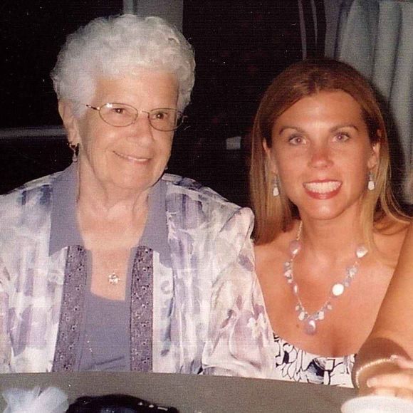 Meet your Posher, Linda - Picture 1 of 1