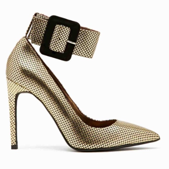 👠Jeffrey Campbell Leche Pumps Sold out everywhere
