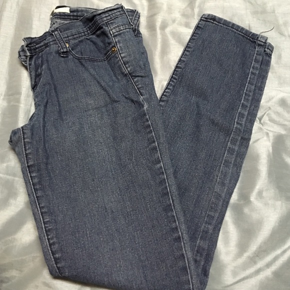 Skinny jeans