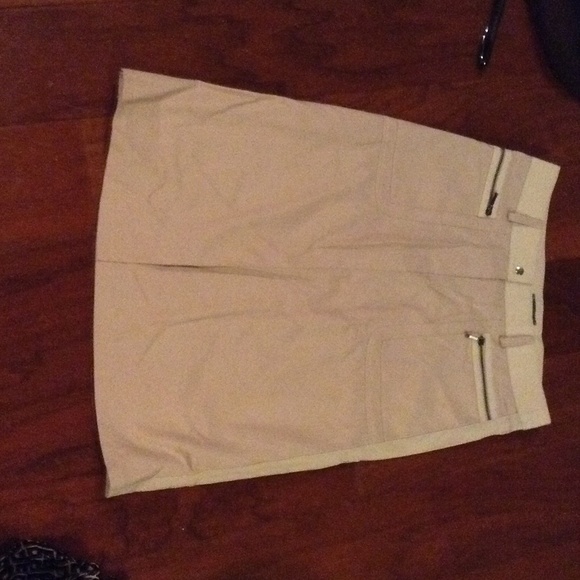 Natural colored pencil skirt