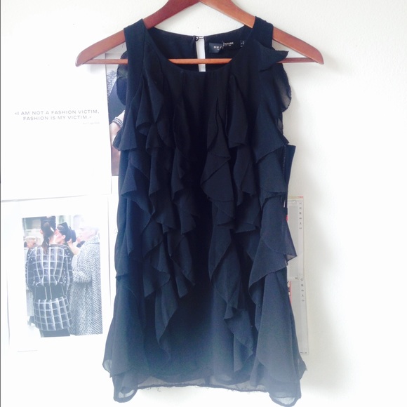 Ruffle sleeveless top