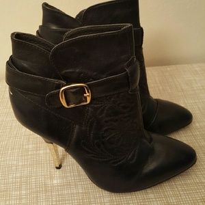 Black ankle booties