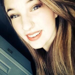 Meet your Posher, Jade