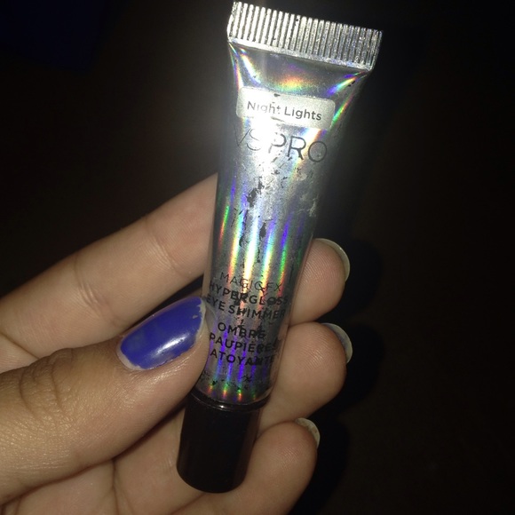 Hyper gloss eye shimmer VS pro