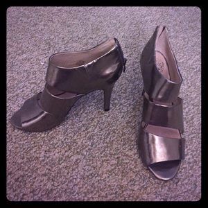 Vince Camuto bronze heels