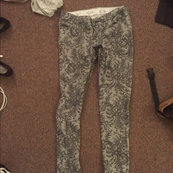 Adorable printed pants!