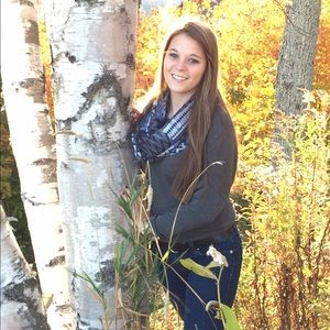 Meet your Posher, Alyssa