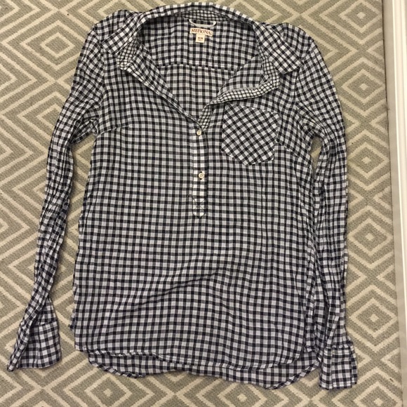 Buttoned plaid top