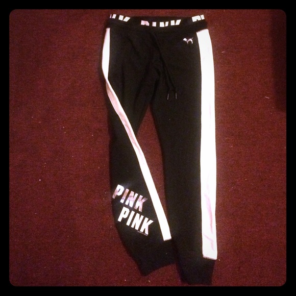 PINK Victoria's Secret Pants - Traded! 🎀