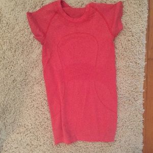 Lululemon top