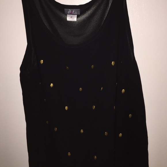 black tank top with gold skulls