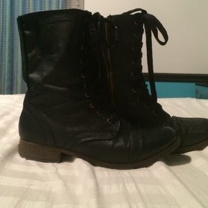Lace up combat boots size 8