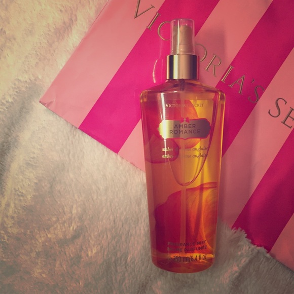 VS Fragrance Mist 'Amber Romance'