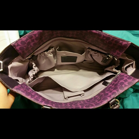 Coach diaper bag ( with changing pad) - Picture 2 of 3