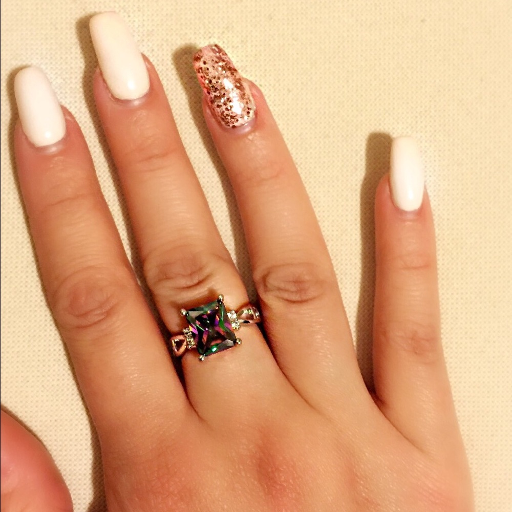 Iridescent  Stone Ring✨