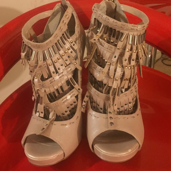 Fringe open toe shoes