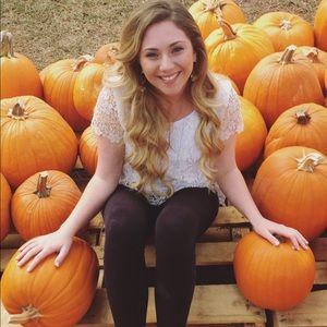 Meet your Posher, Marissa