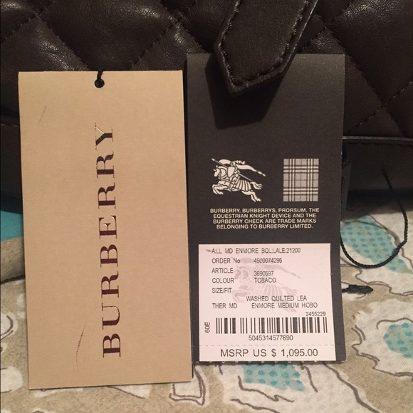 🎉SALE🎉BRAND NEW BURBERRY QUILTED HOBO!😍 - Picture 2 of 5