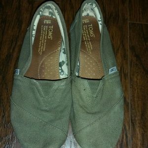 *ONE DAY SALE*  Toms- Olive Green